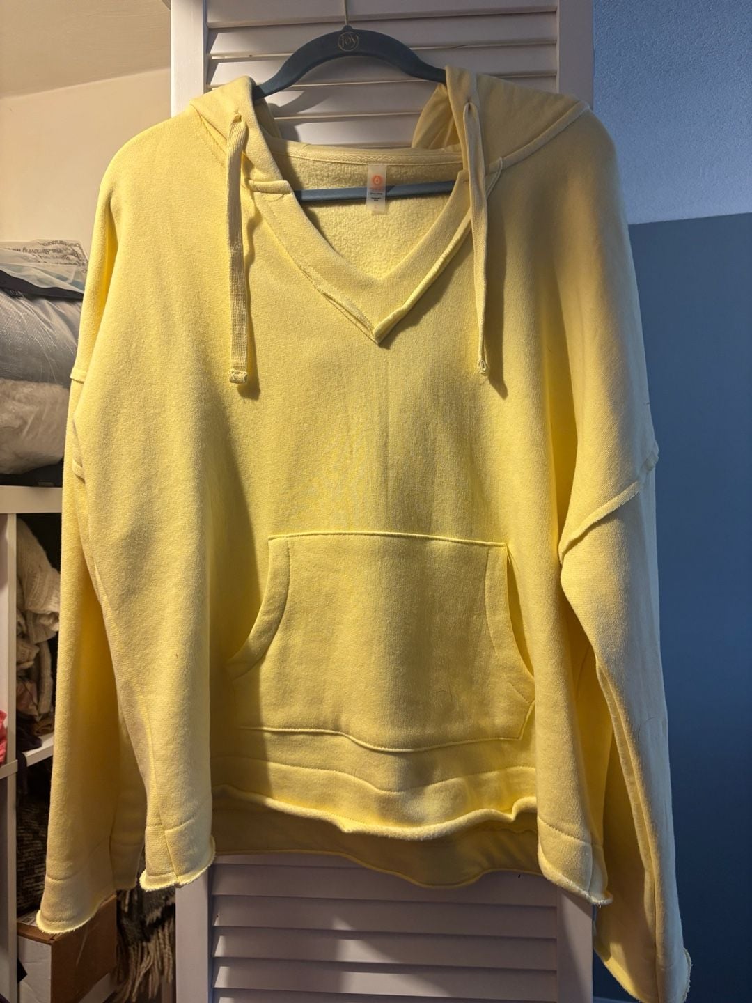 Mono B V-Neck Raw Edge Kangaroo Pocket Hoodie Yellow Size L 2