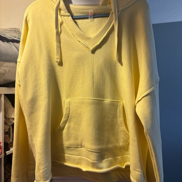 Mono B V-Neck Raw Edge Kangaroo Pocket Hoodie Yellow Size L