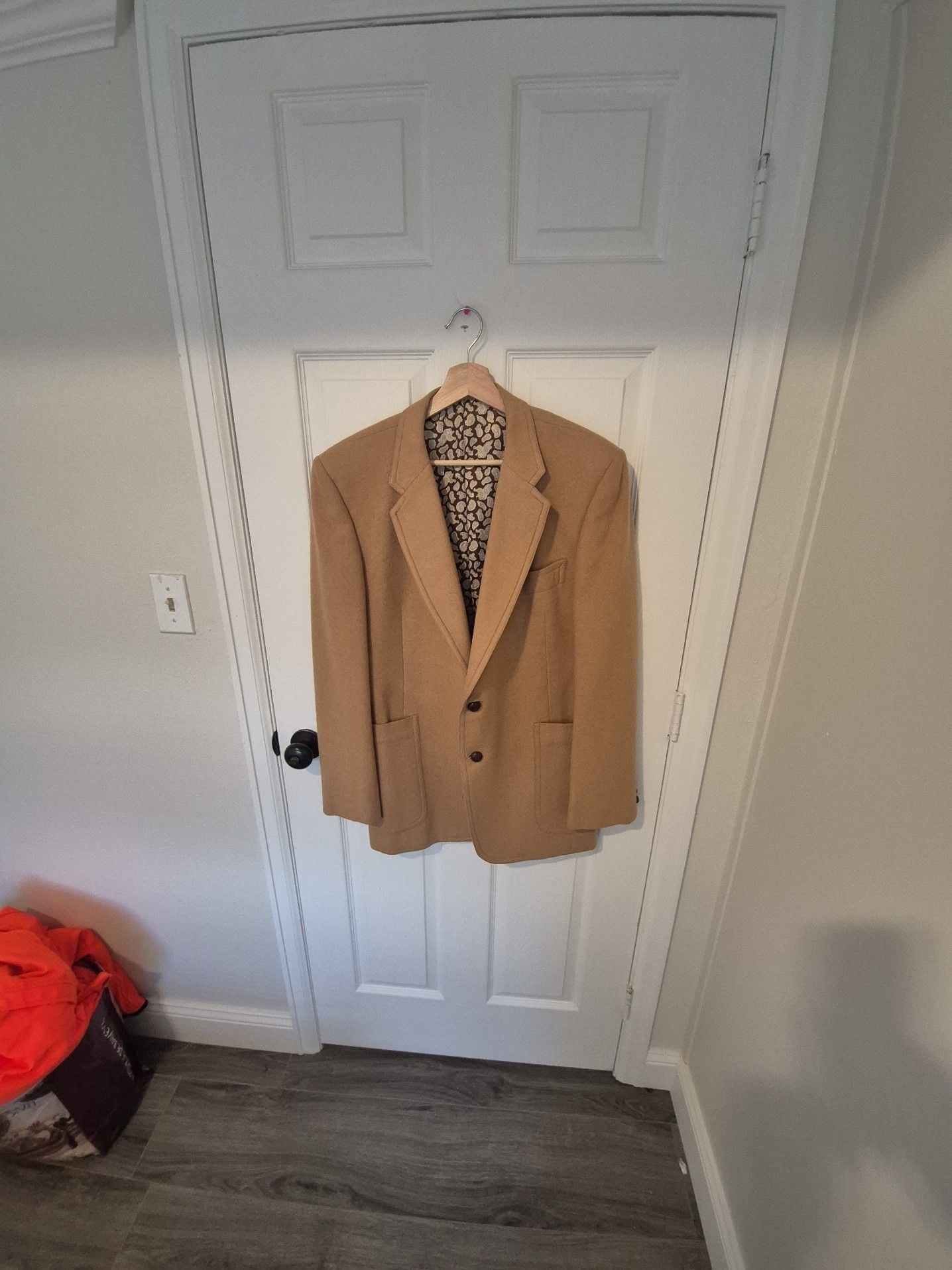 Vintage Mancillas International 100% Camel Hair Sport Coat Jacket Paisley Lining 6