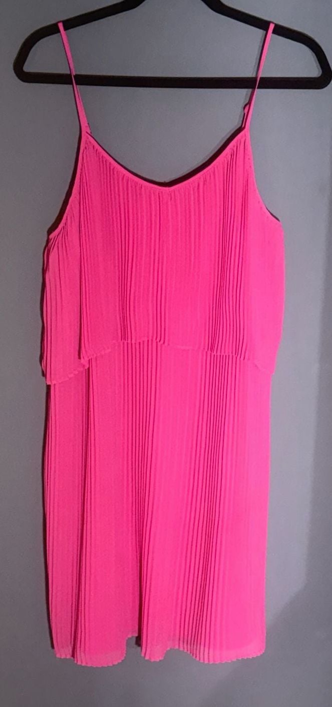 BCBGeneration Barbie Pink Pleated Tiered Mini Dress Large Spaghetti Strap 8