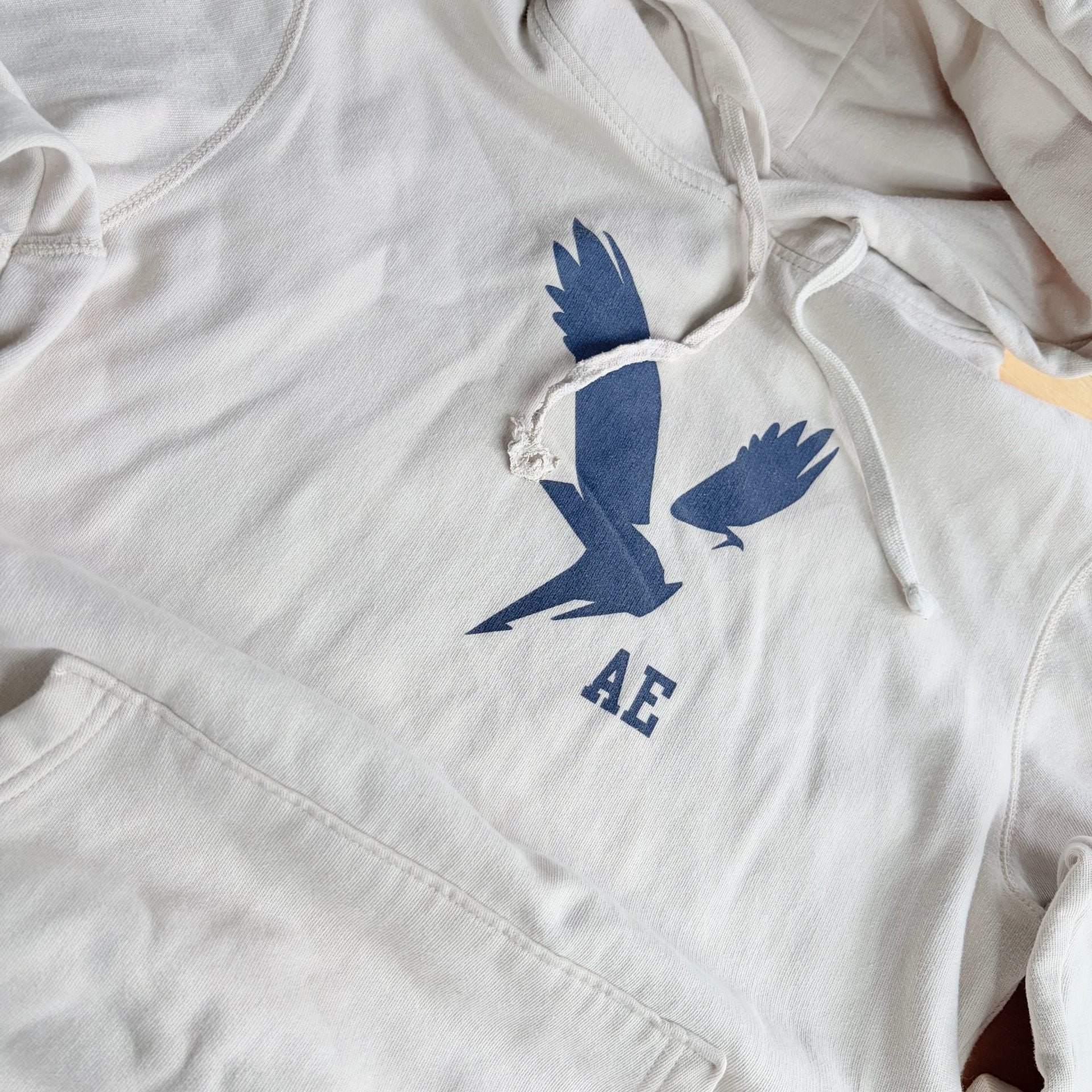American Eagle Cream Hoodie With Blue Bird Logo Size S 3