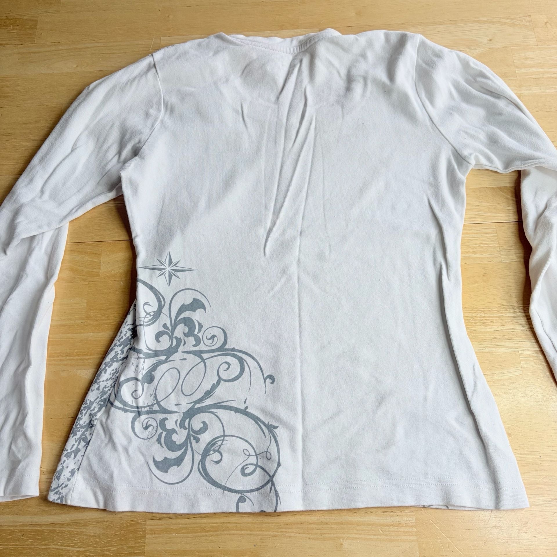 Polaris Y2K Grunge White Long Sleeve Graphic T-Shirt Small 6