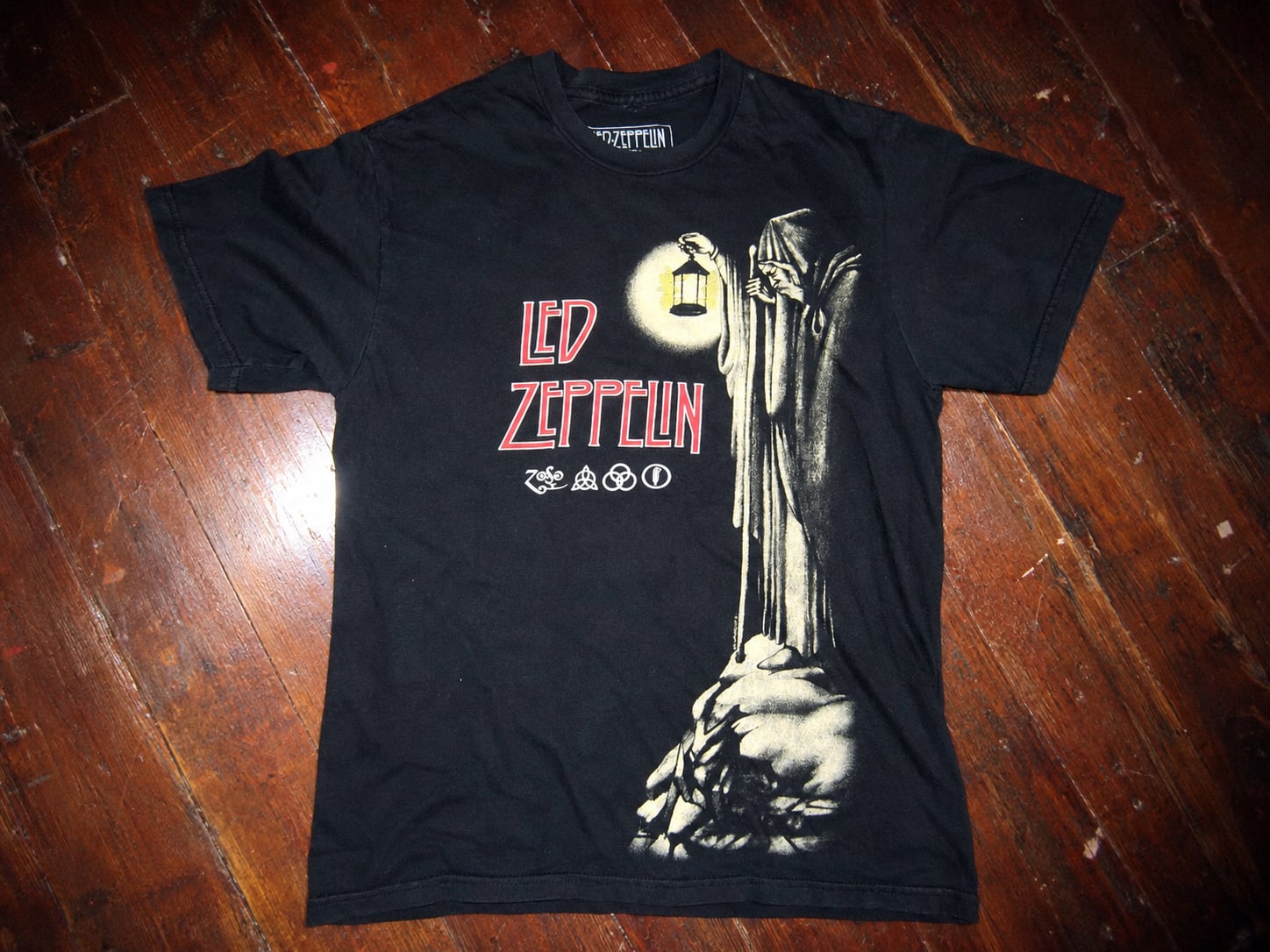 Led Zeppelin Hermit Wizard Zoso Black Graphic T-Shirt Small 3