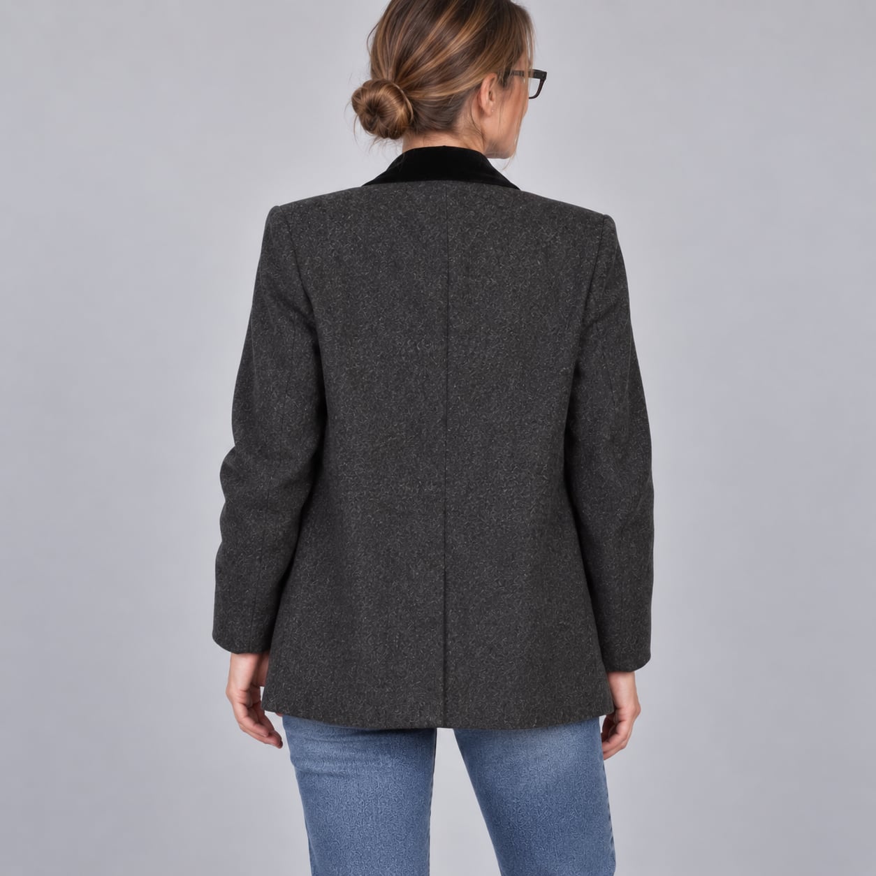Petite Dumas Vintage Dark Grey Tweed Wool Blazer with Velvet Collar Style 1964-P Size 6 9