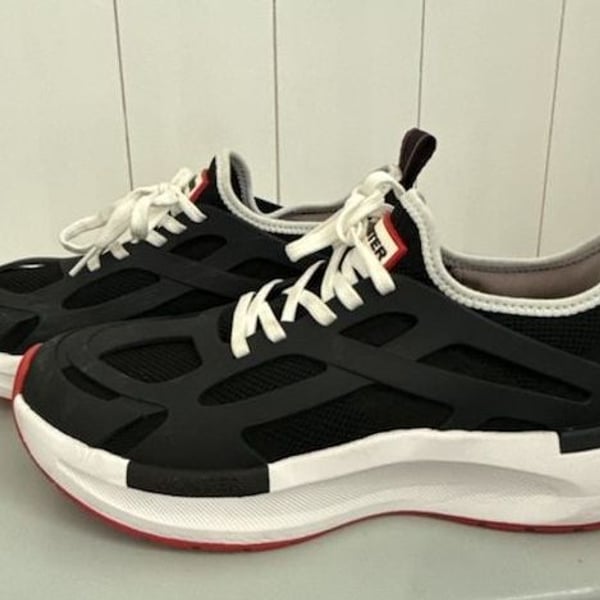 Hunter Tulipano Casual Lace-Up Sneakers - Black/White