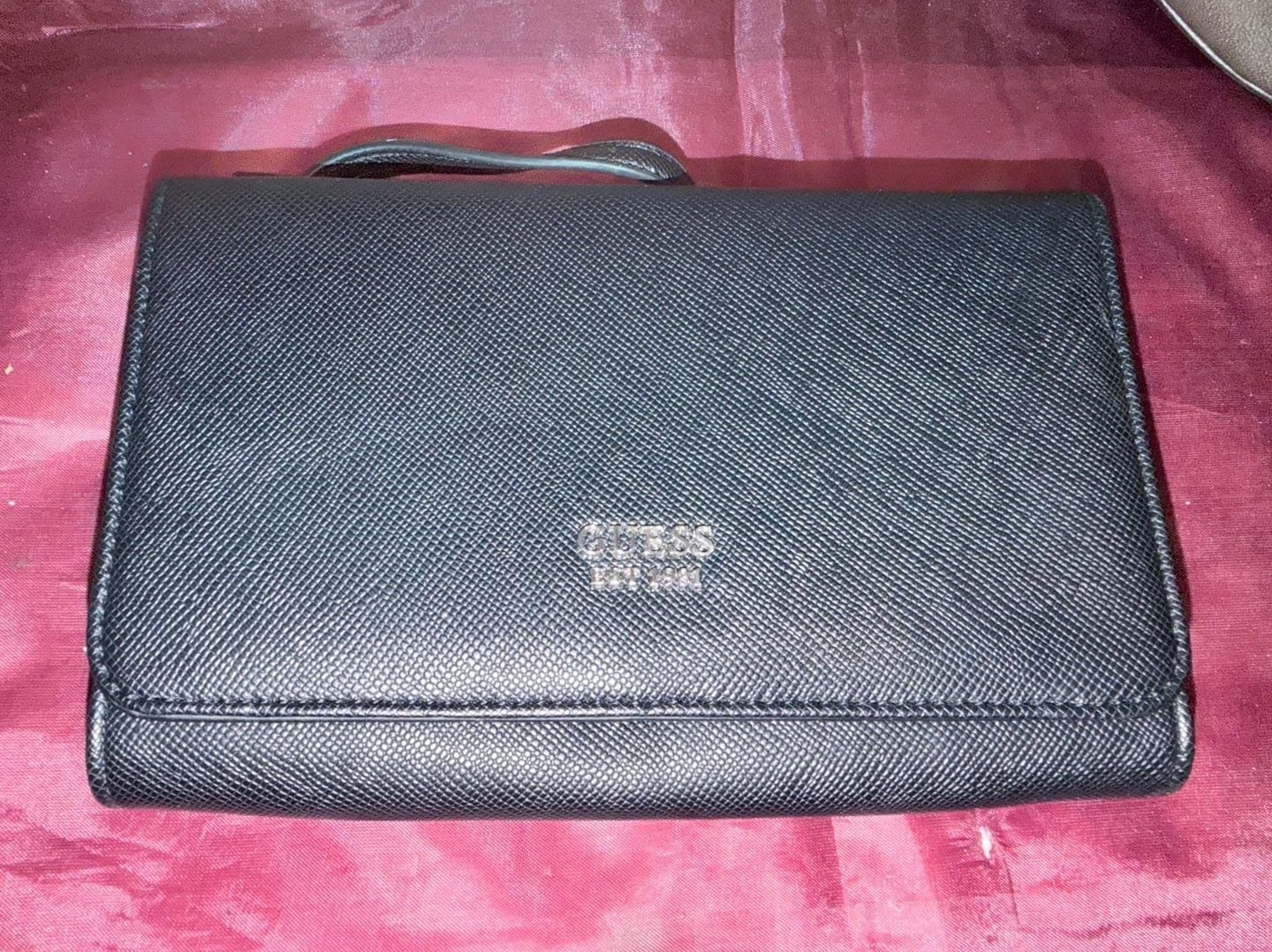 Guess Black Saffiano Faux Leather Clutch Wallet 2