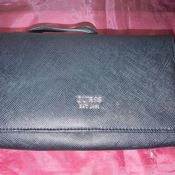 Guess Black Saffiano Faux Leather Clutch Wallet
