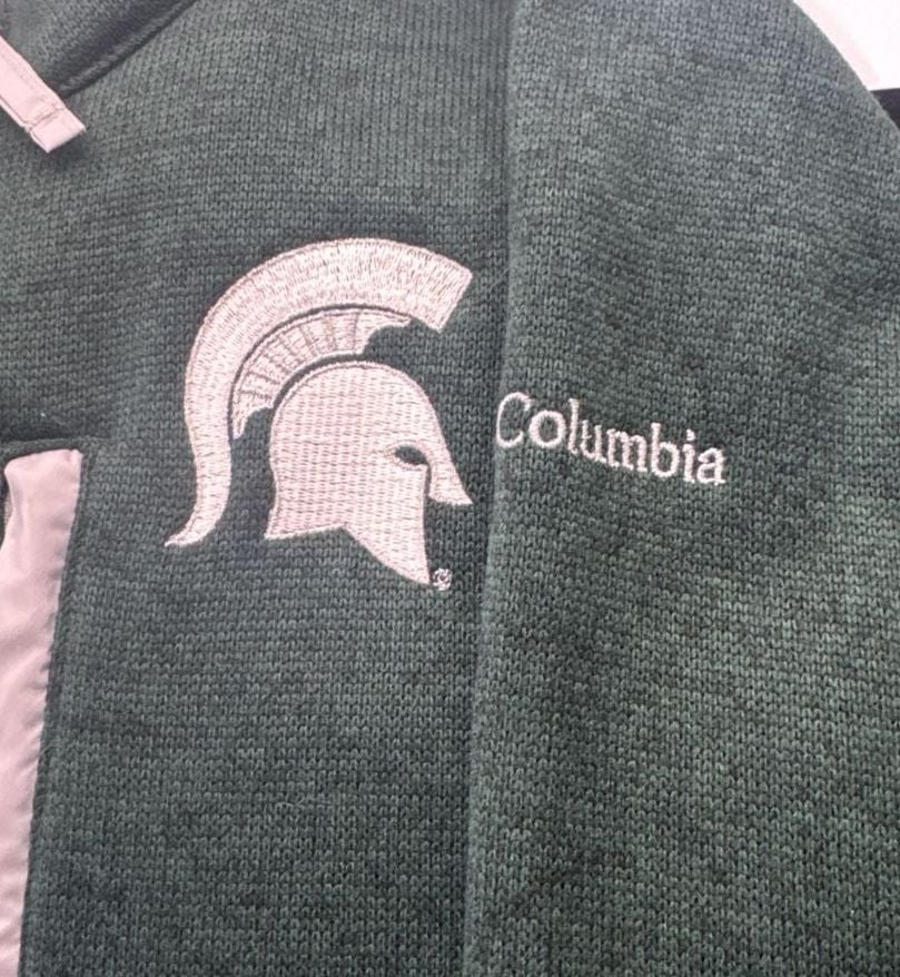 Michigan State Spartans Columbia Canyon Point Omni-Shield Raglan Half-Zip Pullover Top - Green 4