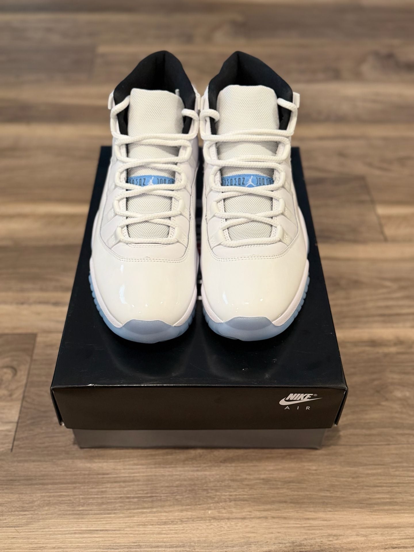 Air Jordan 11 Retro "Legend Blue / Columbia" (2024) size 10.5 2