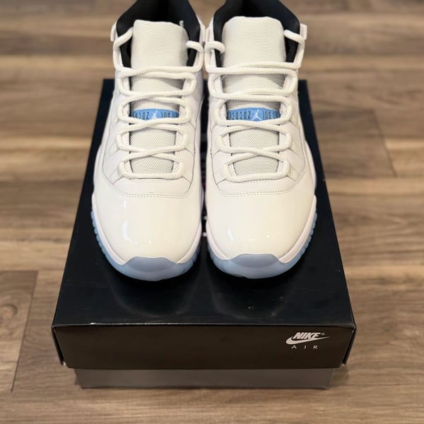 Air Jordan 11 Retro "Legend Blue / Columbia" (2024) size 10.5