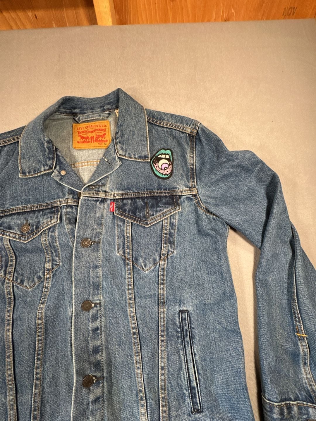Levi's Trucker Denim Jacket Size M Custom Patched Eye Design 11