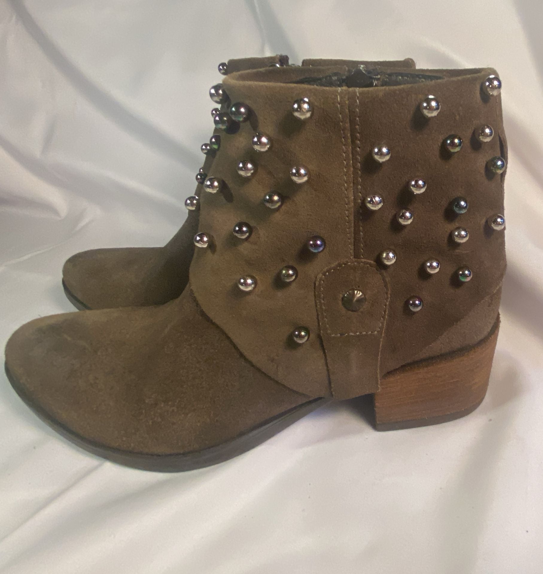 Fall fashion, Sheridan Mia Brown Suede Multi-Color Studded Ankle Booties Size 36 2