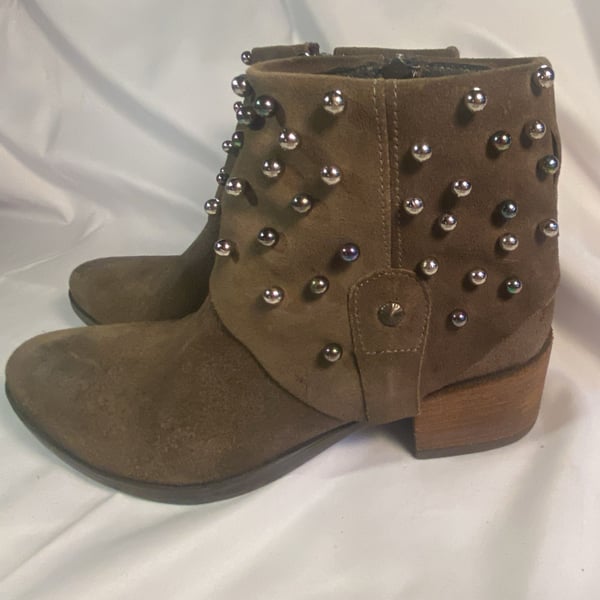 Fall fashion, Sheridan Mia Brown Suede Multi-Color Studded Ankle Booties Size 36