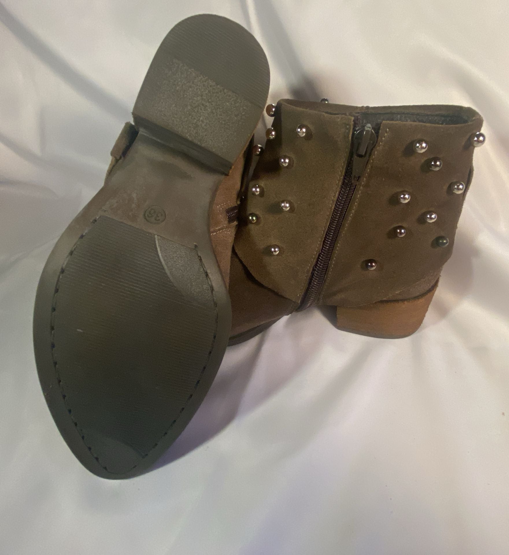 Fall fashion, Sheridan Mia Brown Suede Multi-Color Studded Ankle Booties Size 36 3