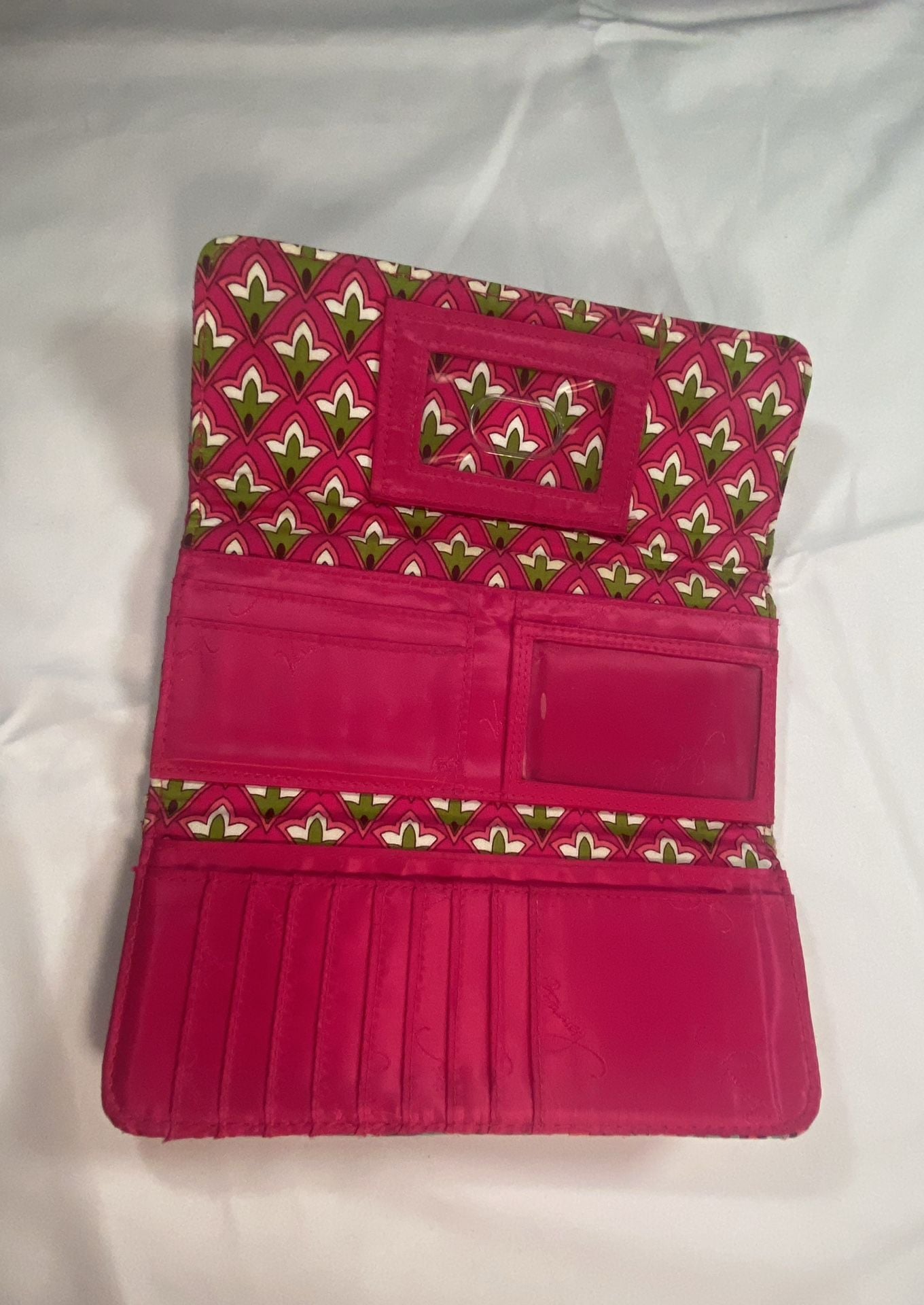 Vera Bradley Quilted Cotton Trifold Wallet in Pink Swirls Pattern 4