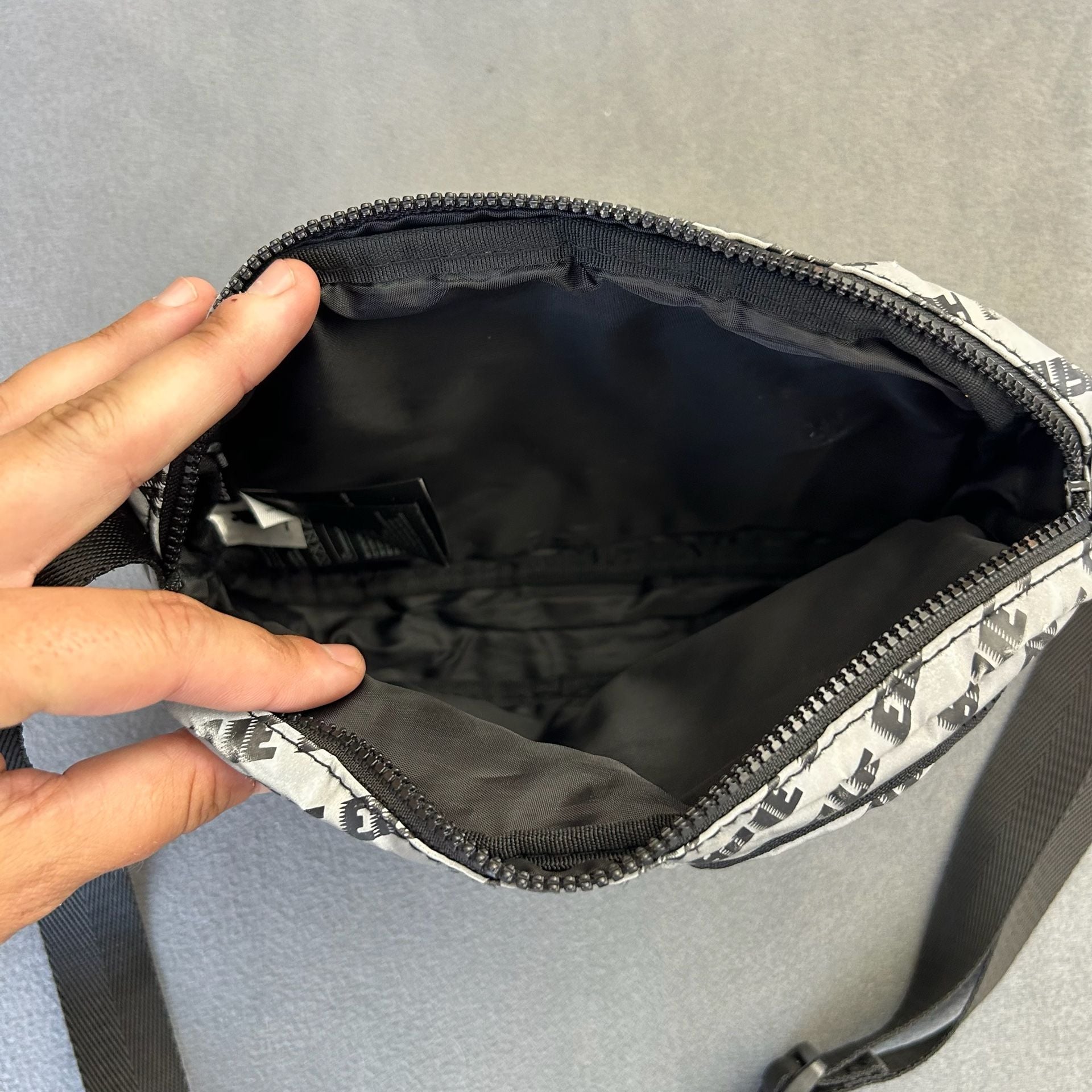 H&M x Billie Eilish Reflective Shoulder Bag X62 4