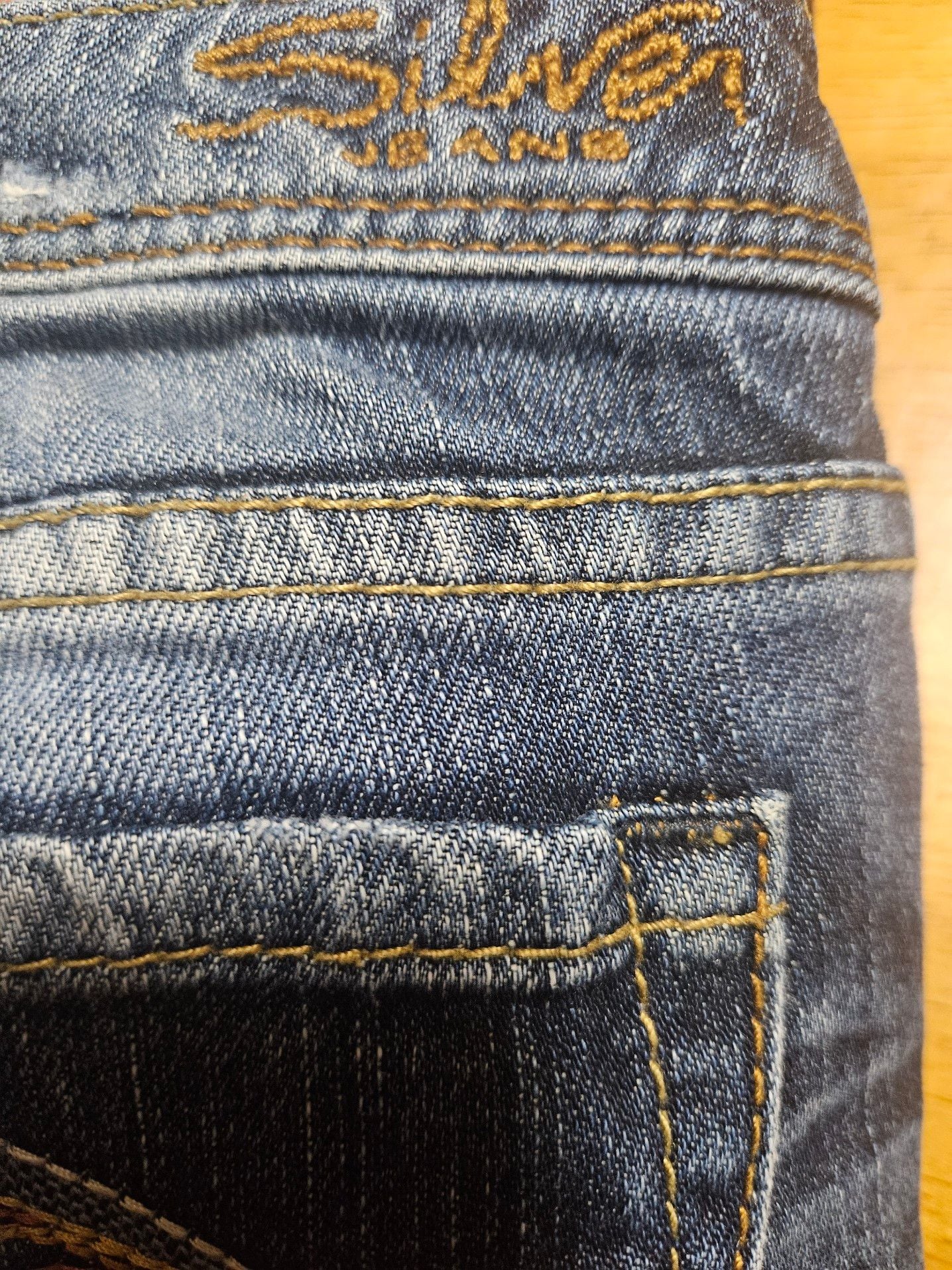 Silver Jeans Co. Suki Mid Rise Bootcut Jeans Size 27 Dark Wash Y2K 4
