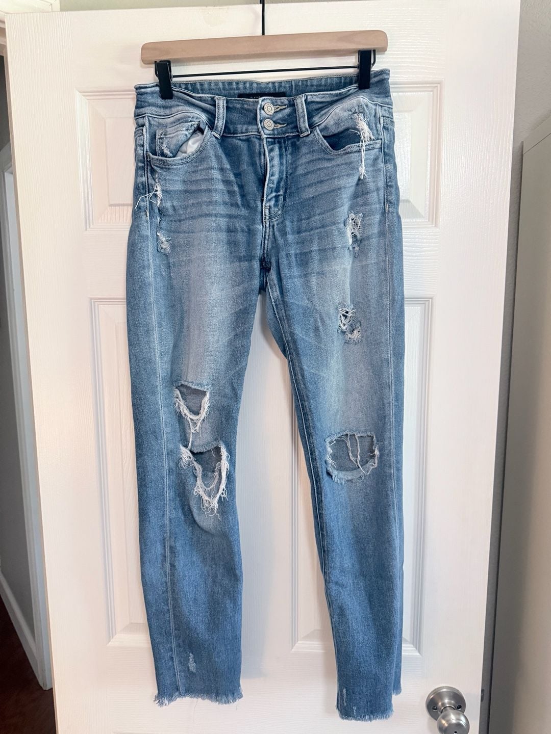 Flying Monkey Mid Rise Skinny Distressed Ripped Jeans Style Y3685L Size 28 2