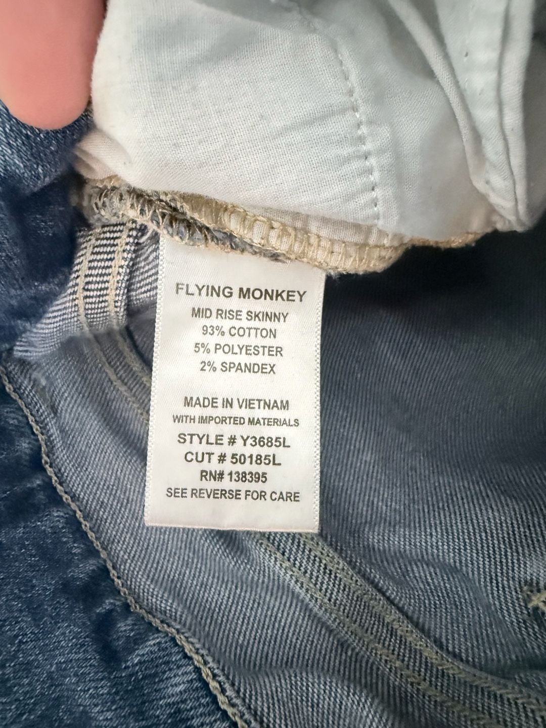 Flying Monkey Mid Rise Skinny Distressed Ripped Jeans Style Y3685L Size 28 5
