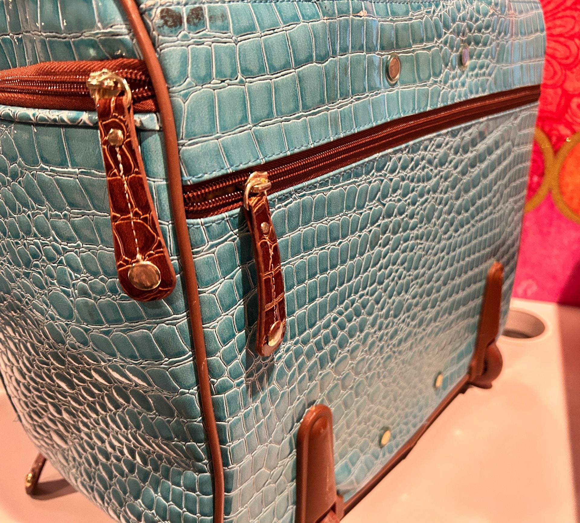 NEW SAMANTHA BROWN ROLLING EMBOSSED BABY CROC WHEELED WEEKENDER RADIANT ORCHID 5
