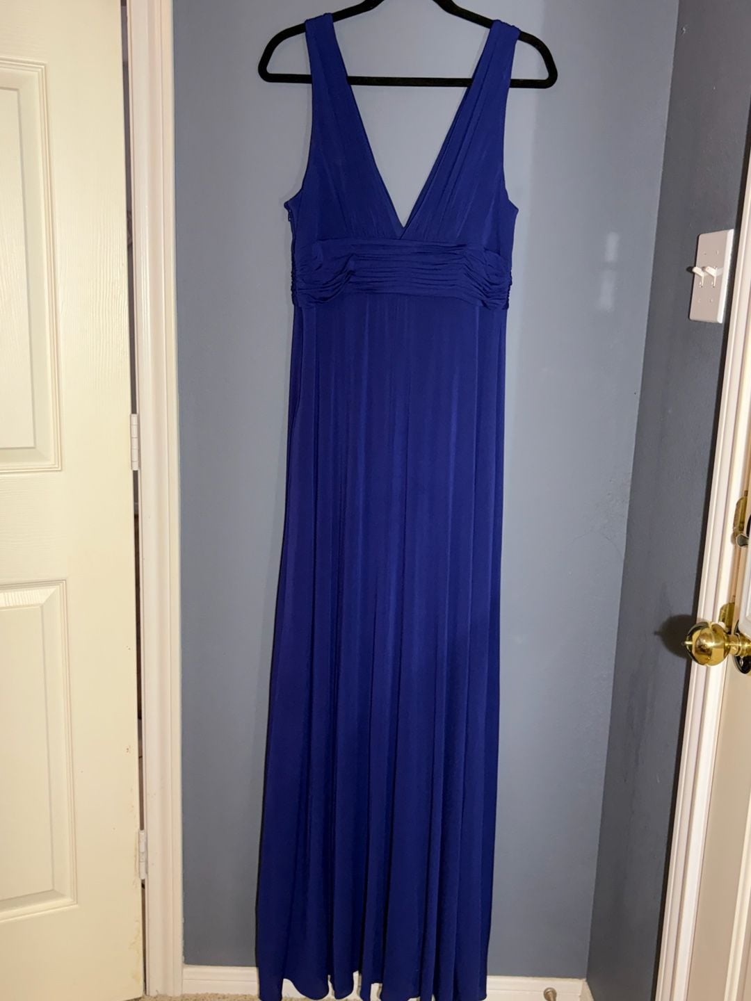 BCBGMaxAzria Royal Blue Sleeveless Embellished Long Evening Formal Dress 9