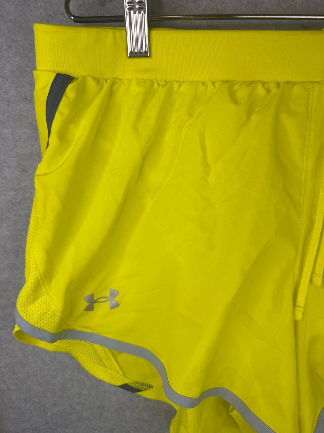 Under Armour Women's Fly By 2.0 Running Shorts Yellow Size Large 3