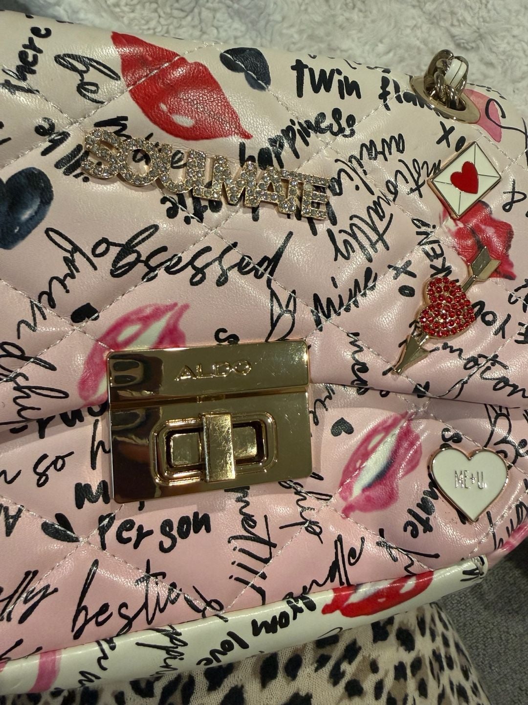 ALDO “I’m Not YourSoulmate.” Lovenote 💓 Quilted Crossbody purse 7