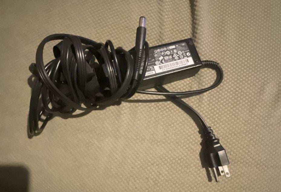 HP Laptop AC Power Adapter Charger P/N 519329-002 1
