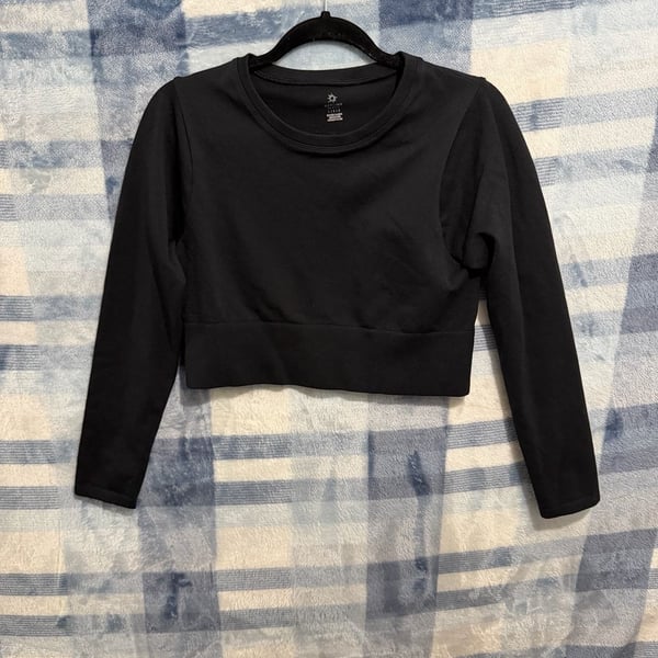 Offline by Aerie Black Long Sleeve Athletic Crop Top