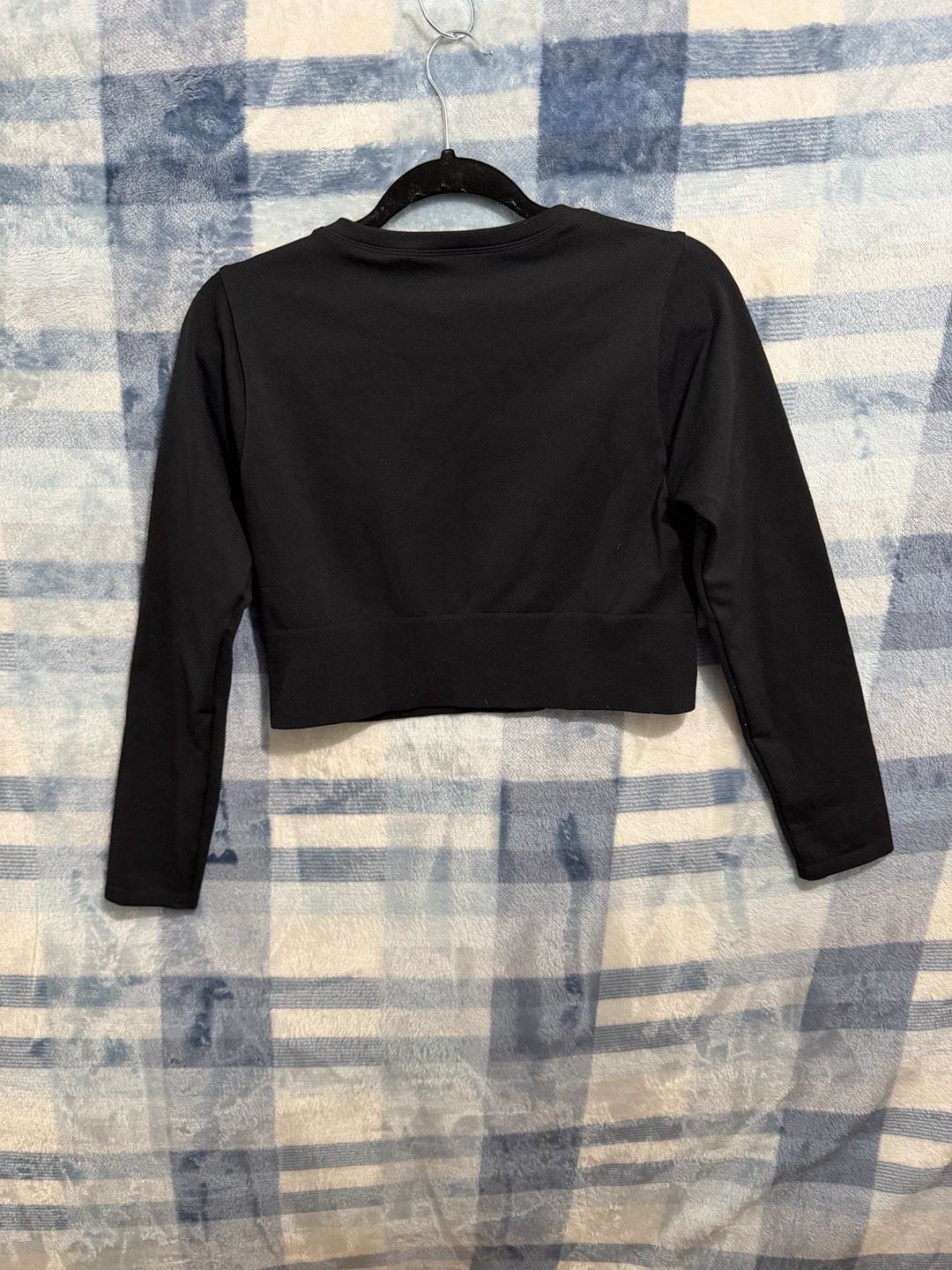 Offline by Aerie Black Long Sleeve Athletic Crop Top 5