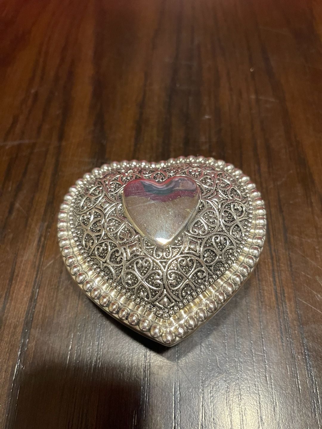 Vntg Silver Plated Heart-Shaped Trinket Box w/ Velvet Lining & Filigree Design 1
