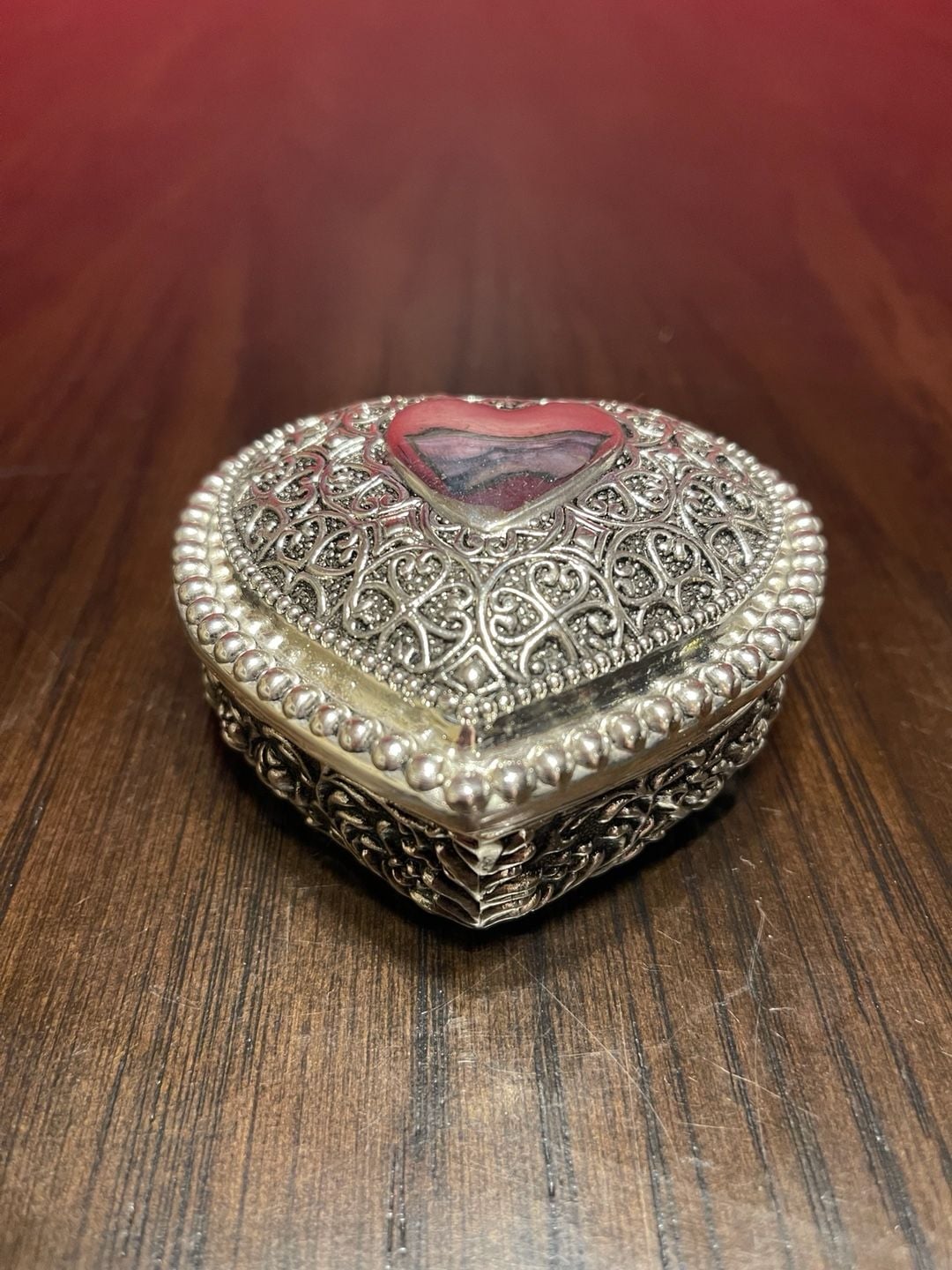 Vntg Silver Plated Heart-Shaped Trinket Box w/ Velvet Lining & Filigree Design 2