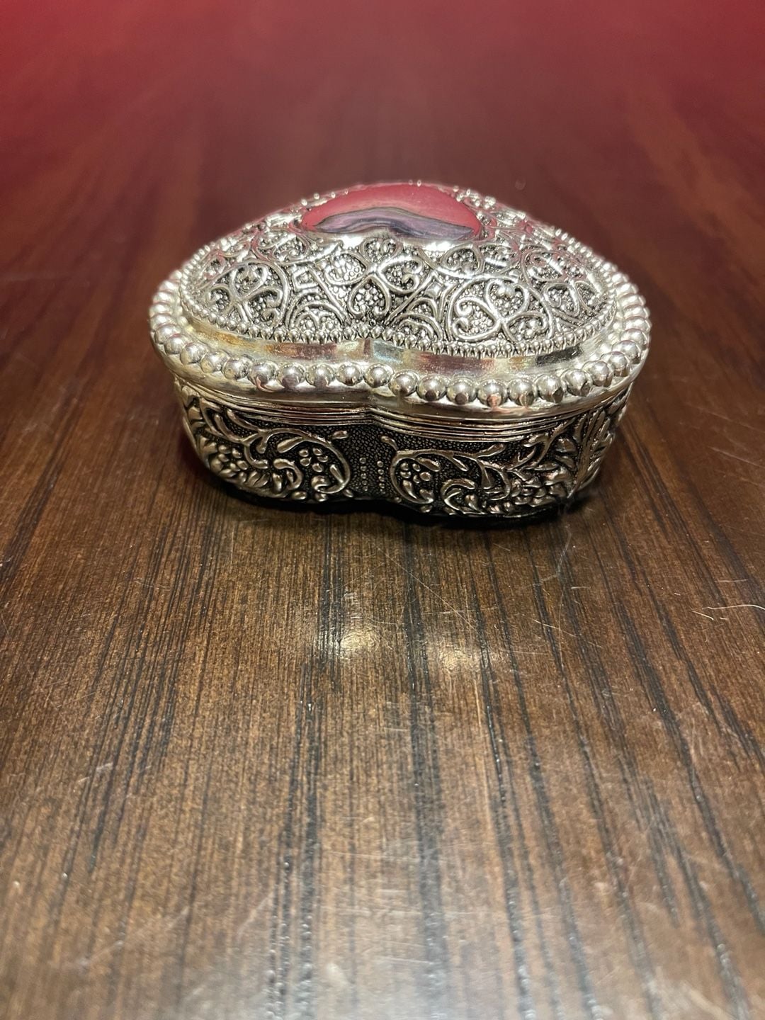 Vntg Silver Plated Heart-Shaped Trinket Box w/ Velvet Lining & Filigree Design 4