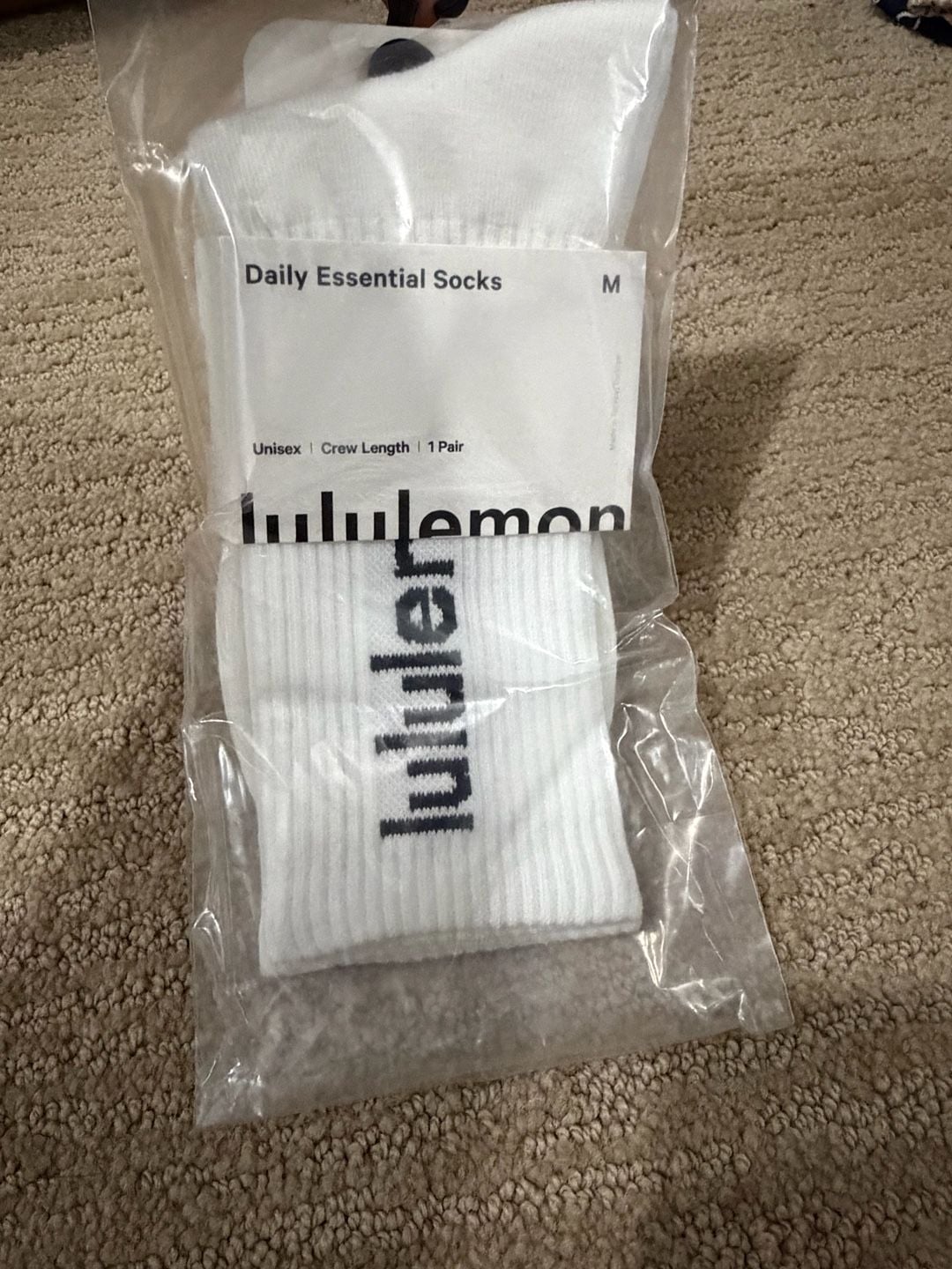 Lululemon Daily Essential Crew Socks Unisex White Black Wordmark Size M 4