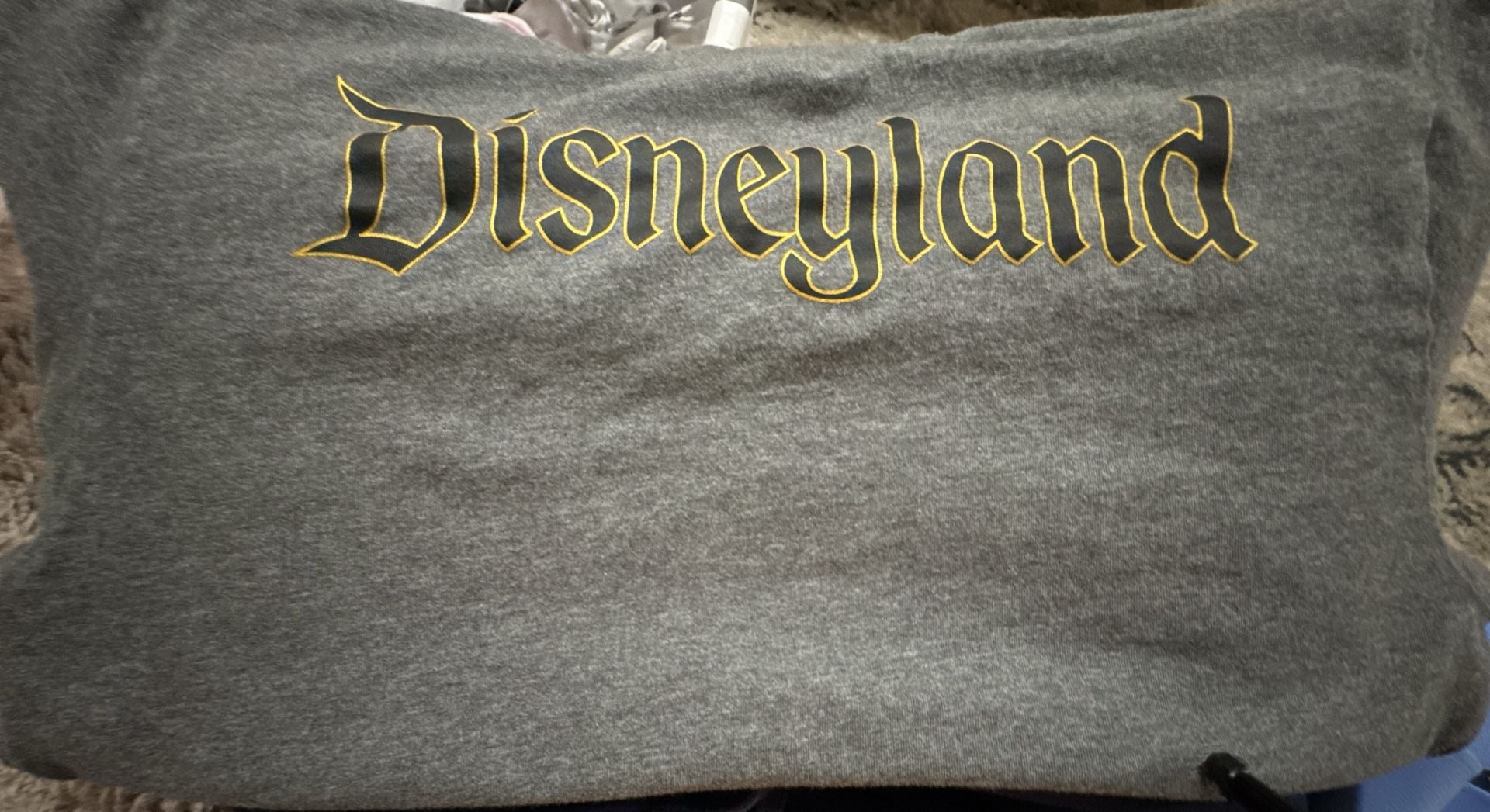 Disney Parks Disneyland Castle Shield Logo Gray T-Shirt Size S 4
