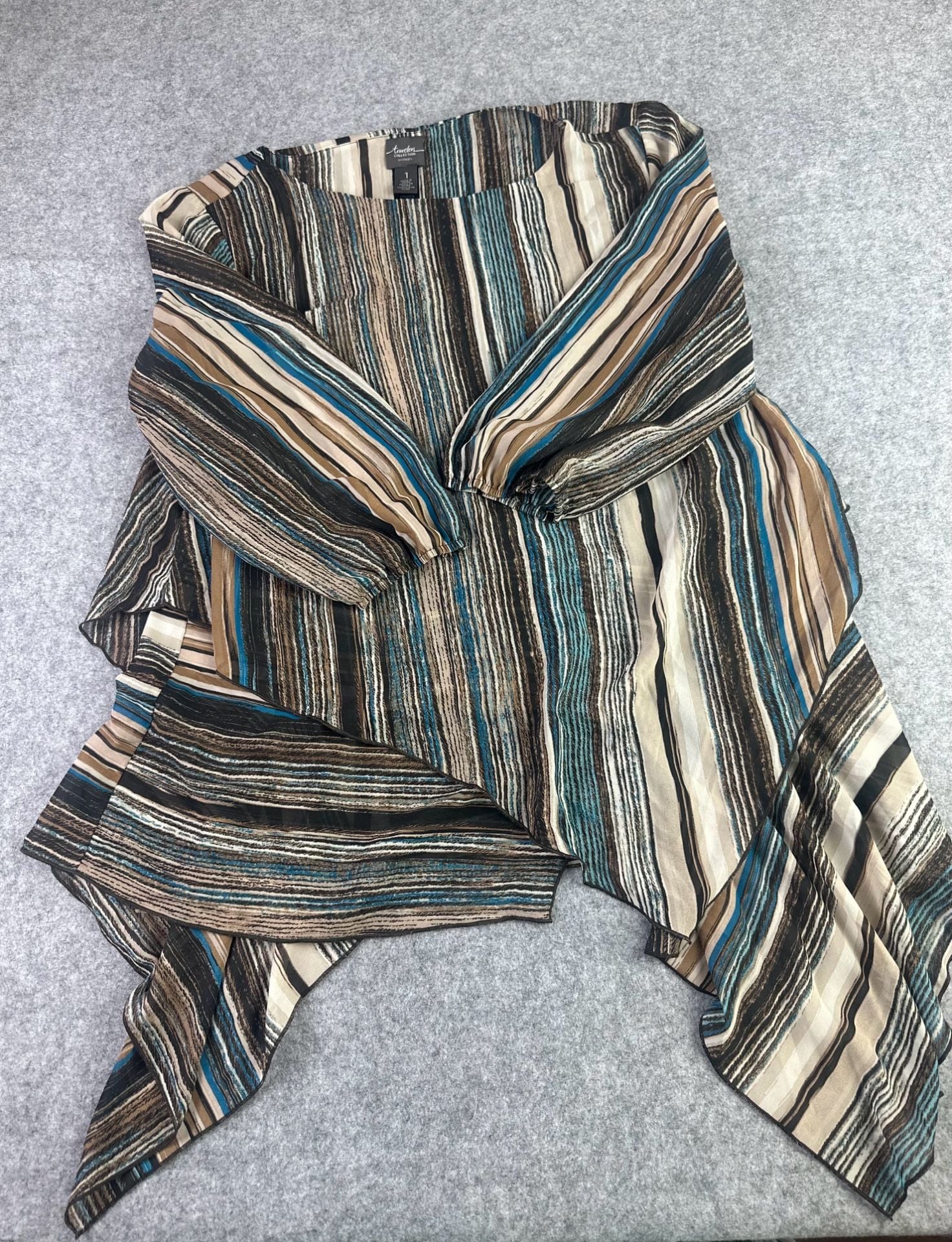 Chicos traveler Size 2 Semi Sheer multicolor Striped Travelers Collection. EUC 1