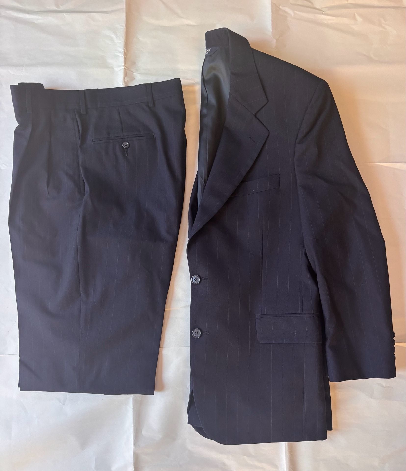 Jos. A. Bank Navy Blue Pinstripe Wool Suit Set Jacket and Pants 1