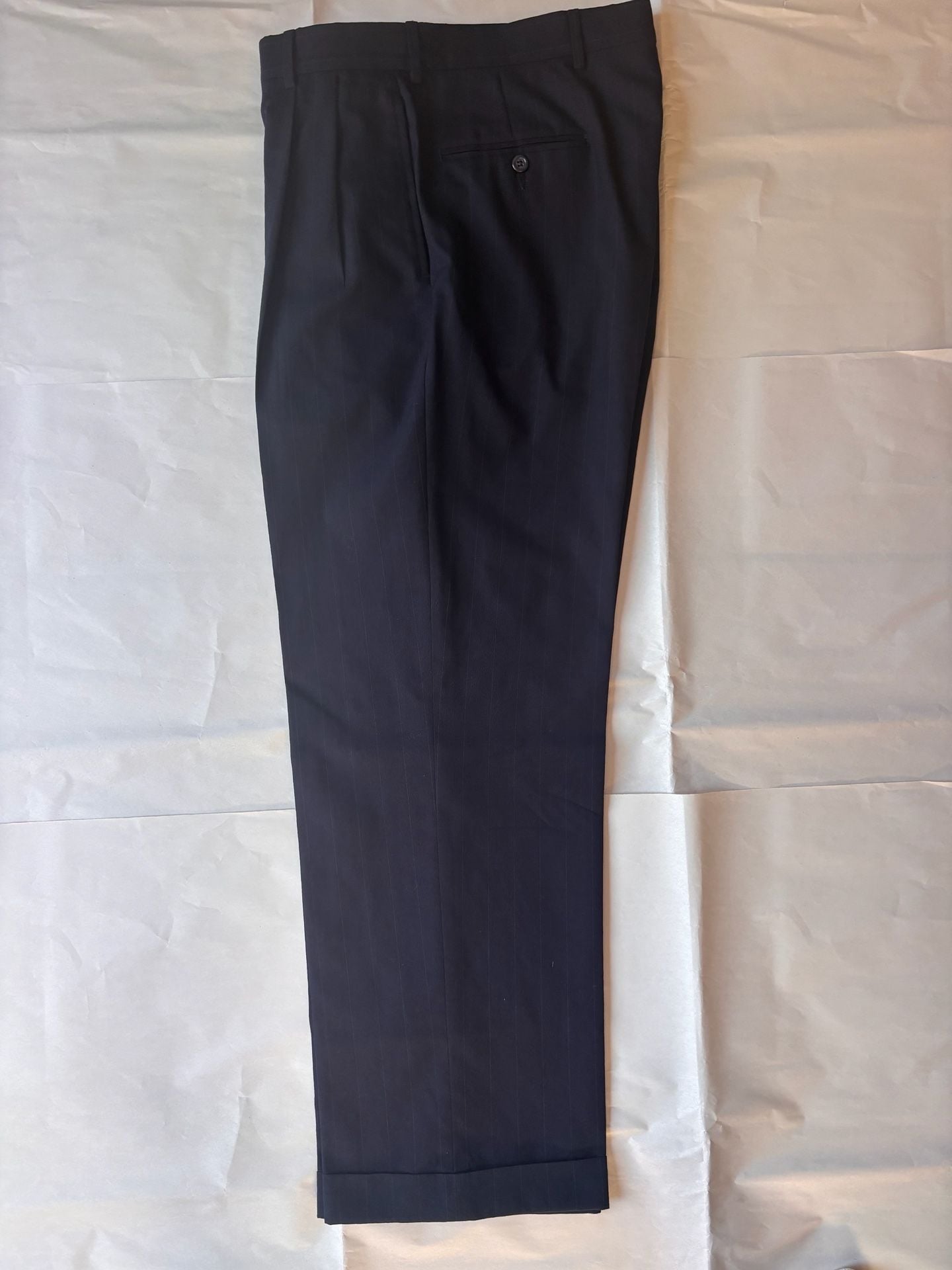 Jos. A. Bank Navy Blue Pinstripe Wool Suit Set Jacket and Pants 3