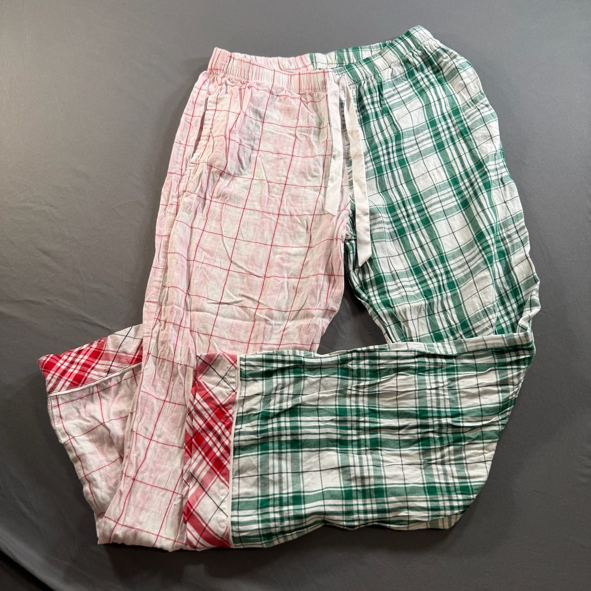 Victoria’s Secret Patchwork Plaid Pajama Pants Women’s M Holiday Christmas 1