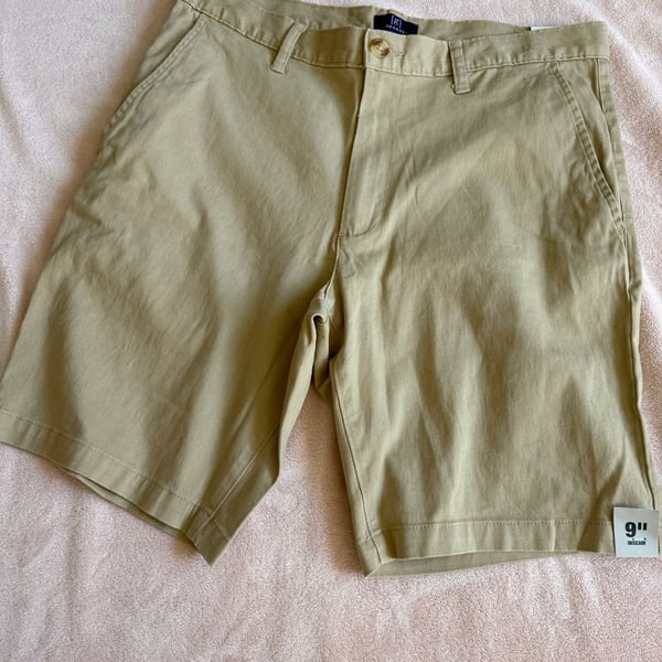 George Men's Above The Knee Flat Front Stretch Chino Shorts Sesame Seed Size 32 NWT