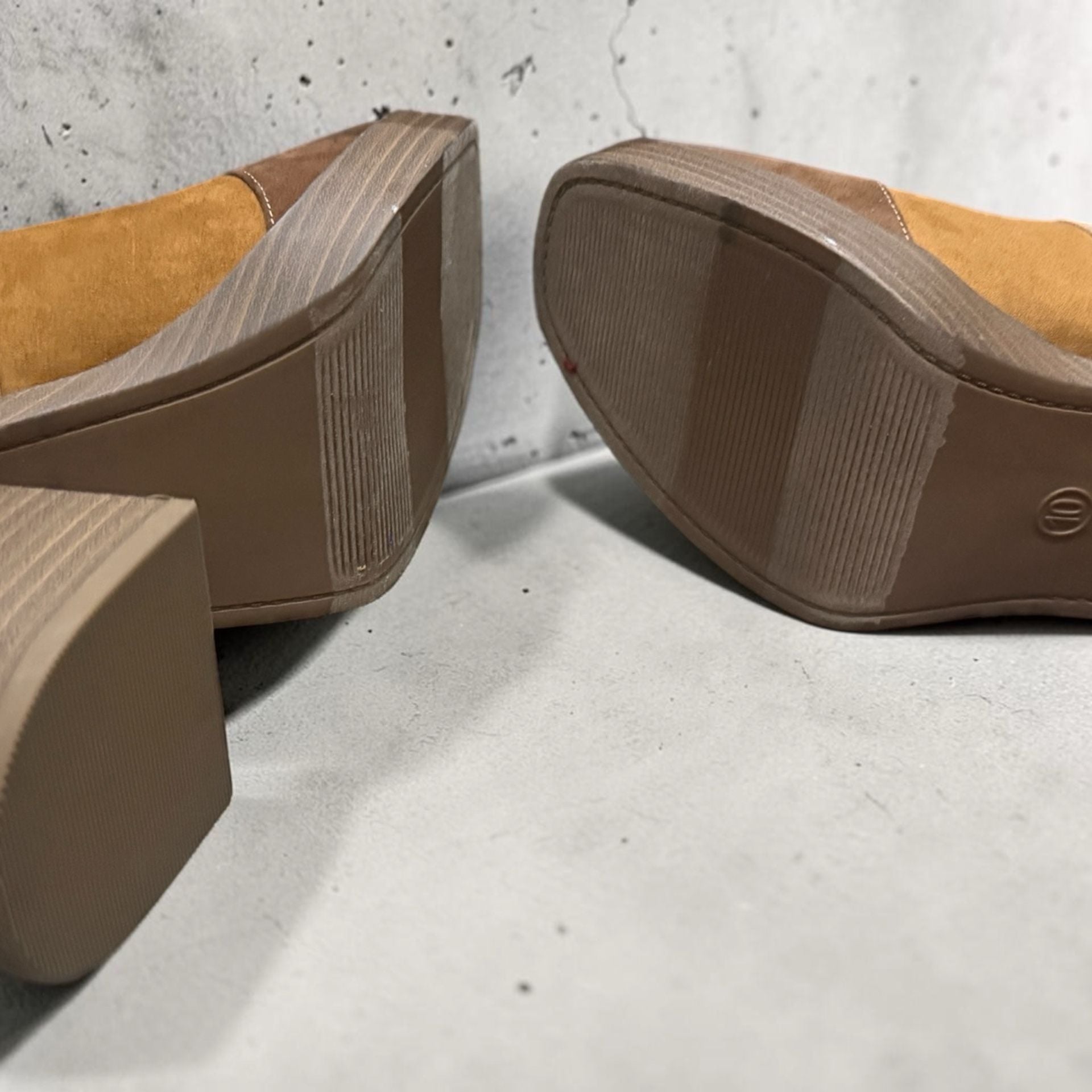 Universal Thread Brown Patchwork Block Heel Mule Clog 4