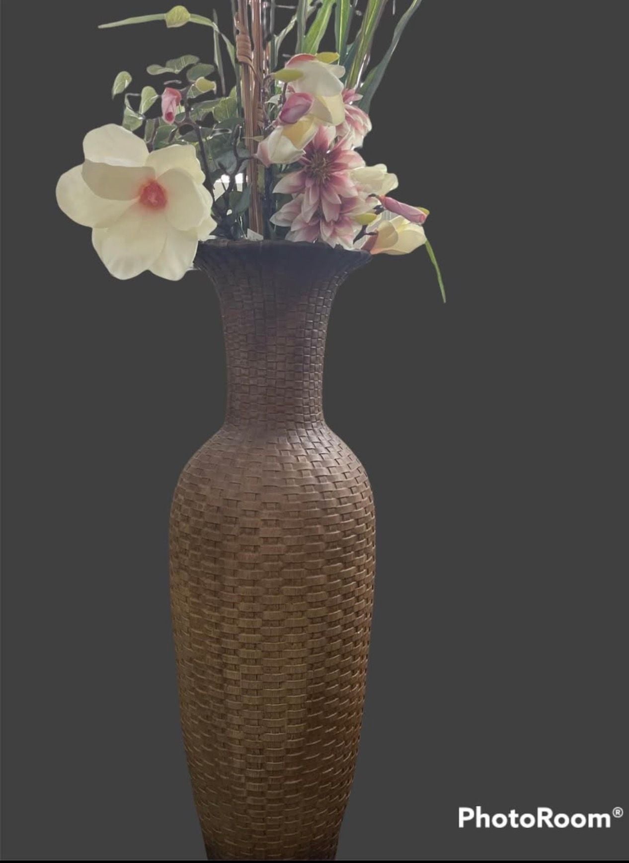 Large Tall Decorative Wicker Floor Vase for Corner Flower Display 2