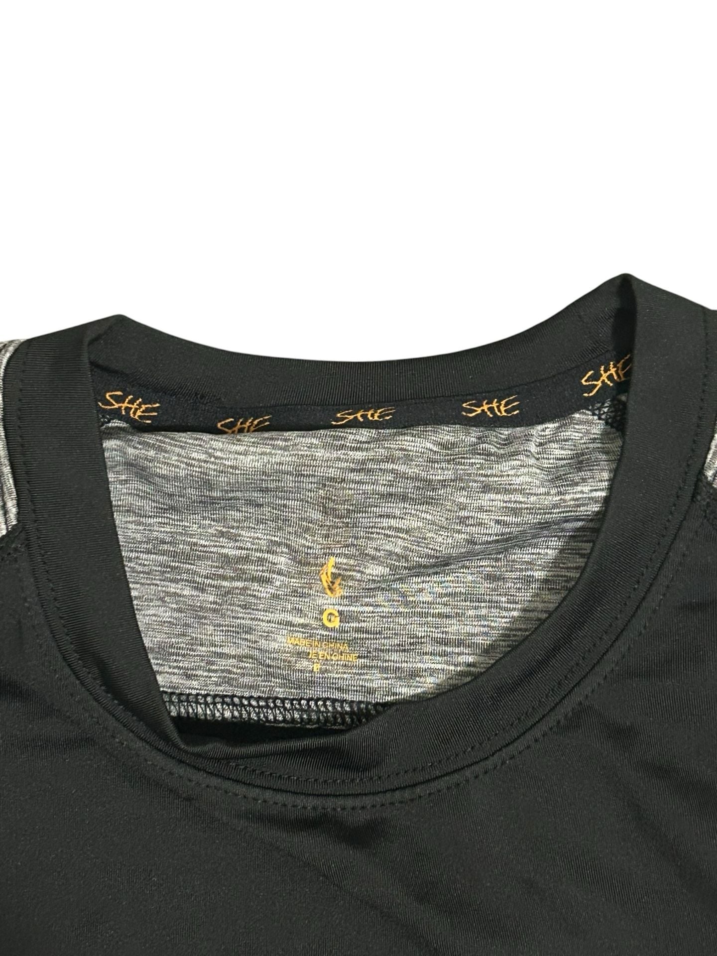 SHE Outdoor Black and Gray Long Sleeve Athletic Shirt with Thumb Holes 3