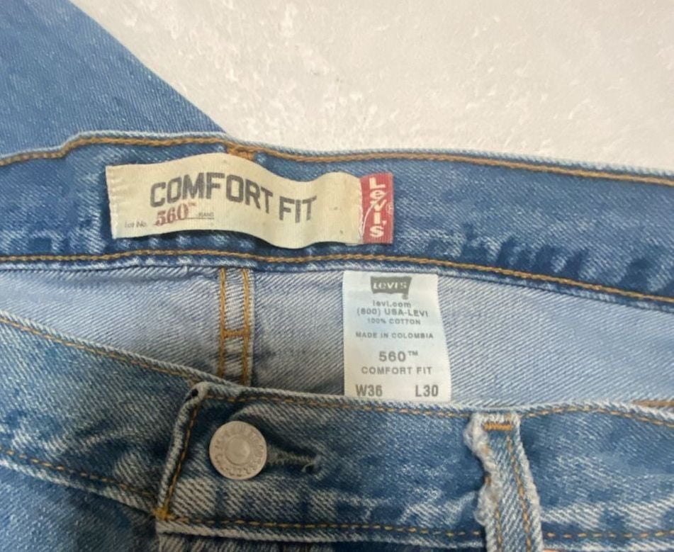 Levi's 560 Comfort Fit Jeans - Size W36 L30 - Medium Wash - Blue Denim - 500 Series - 560™ - Made in Colombia 6