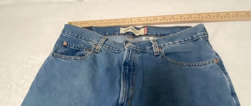 Levi's 560 Comfort Fit Jeans - Size W36 L30 - Medium Wash - Blue Denim - 500 Series - 560™ - Made in Colombia 9