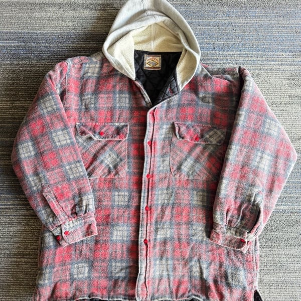 Men’s Sierra Pacific Quilted Lined Plaid Flannel Hooded Shirt Jacket