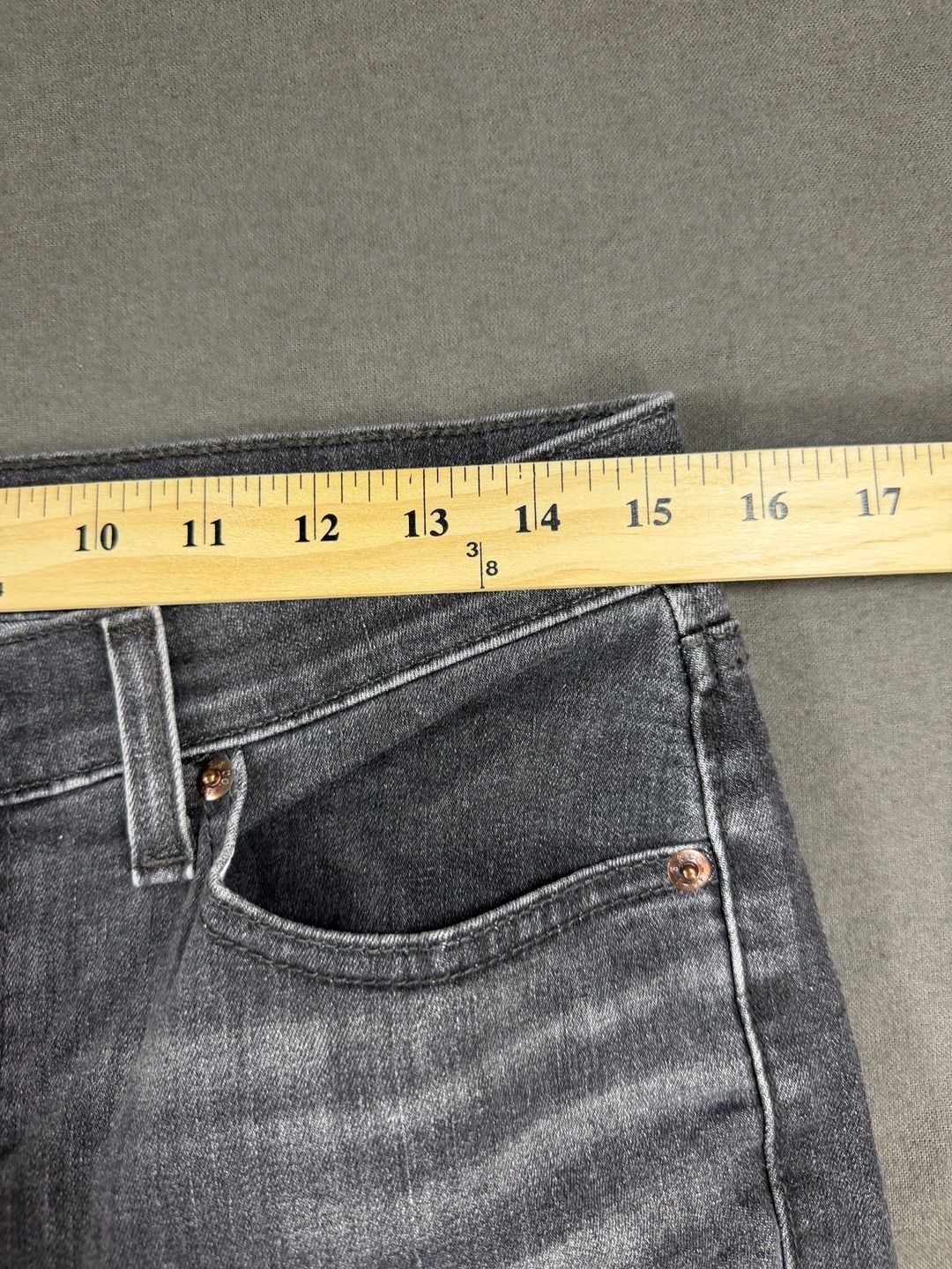 Levi's Boyfriend Jeans Women's Size 28 Grey Black Denim Stretch 7