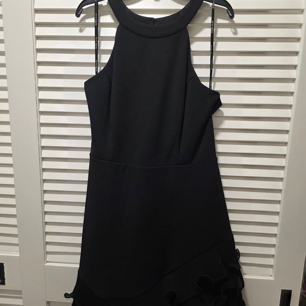 Guess Black Halter Neck Ruffle Hem Cocktail Homecoming Party Dress Size 10