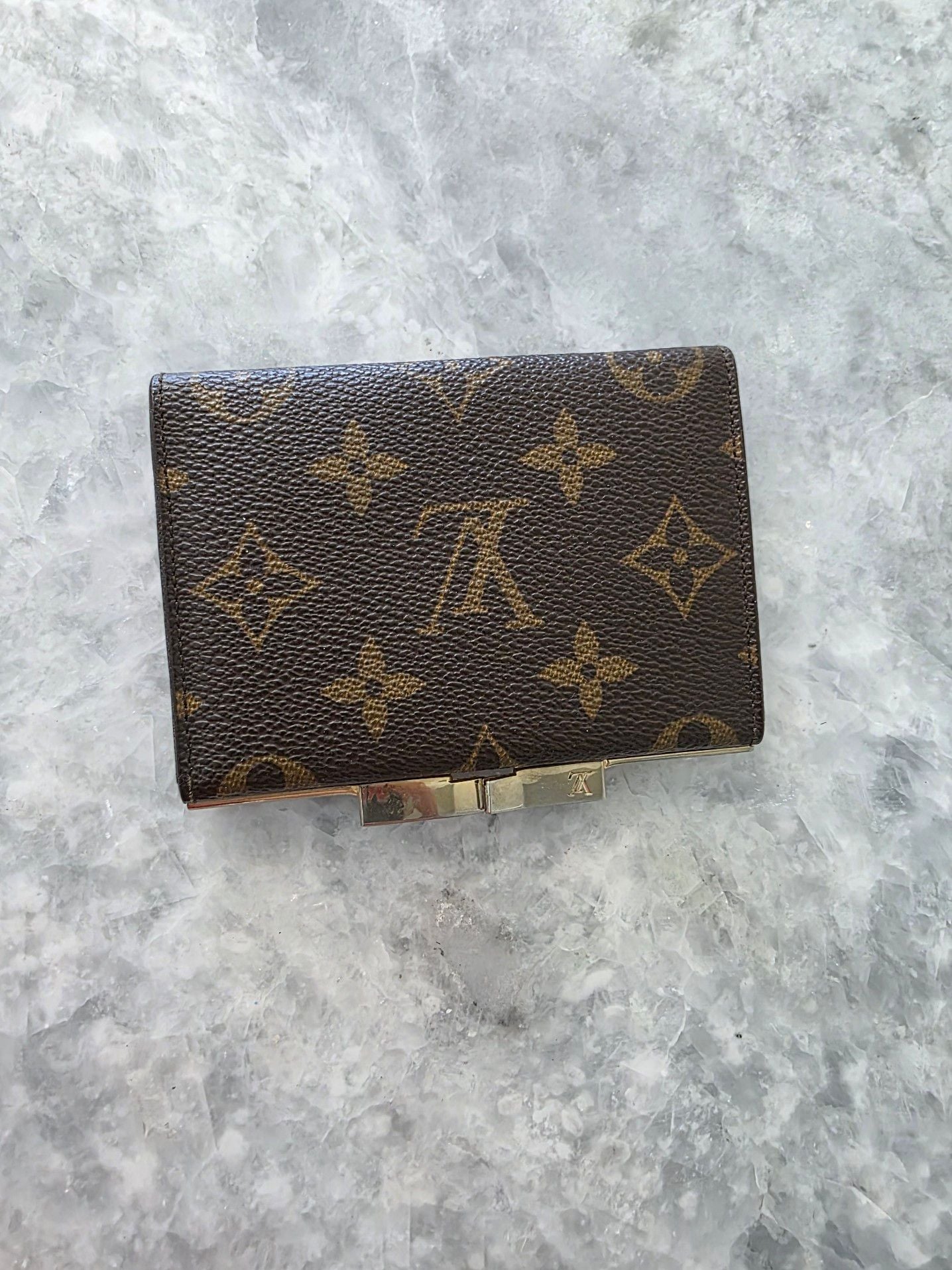Louis Vuitton Monogram Porte Monnaie Viennois Kiss Lock Bifold Wallet Brown 3