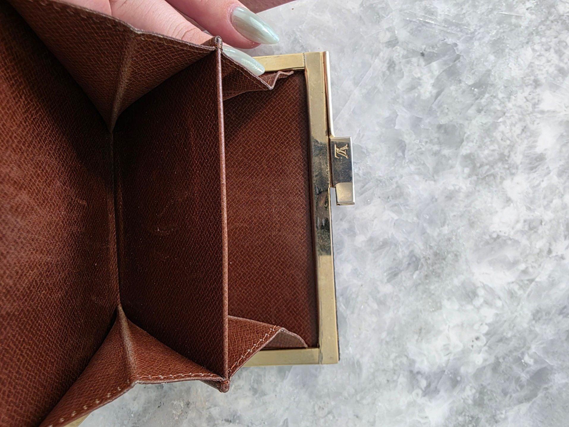 Louis Vuitton Monogram Porte Monnaie Viennois Kiss Lock Bifold Wallet Brown 6